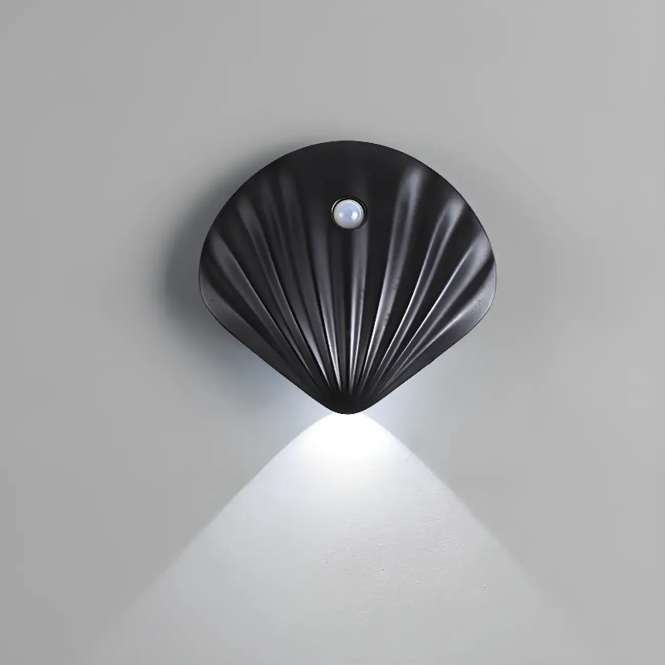 Applique murale LED rechargeable minimaliste en forme de coquillage