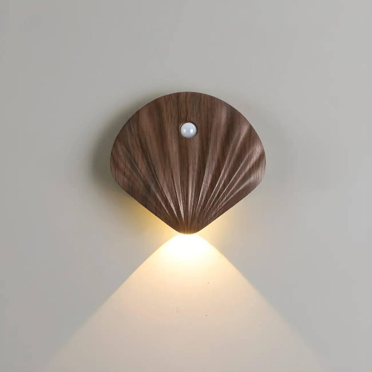 Applique murale LED rechargeable minimaliste en forme de coquillage