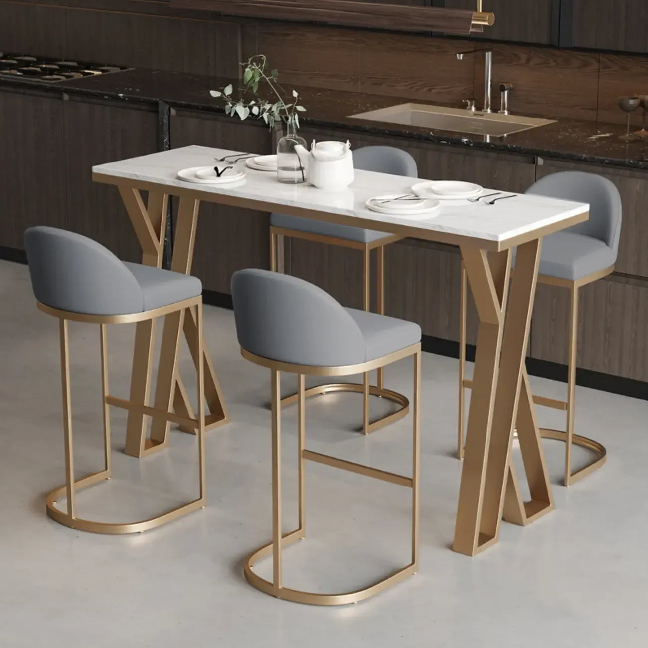 Tables de bar glamour en métal doré avec plateau en faux marbre