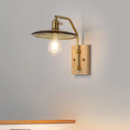 Applique murale d'intérieur de style industriel avec étagère et finition laiton