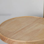 Applique murale d'intérieur de style industriel avec étagère et finition laiton