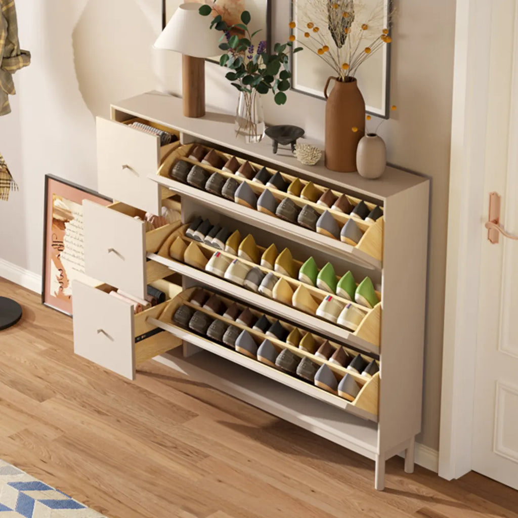 Meuble à chaussures en bois crème avec façade rabattable et 3 tiroirs