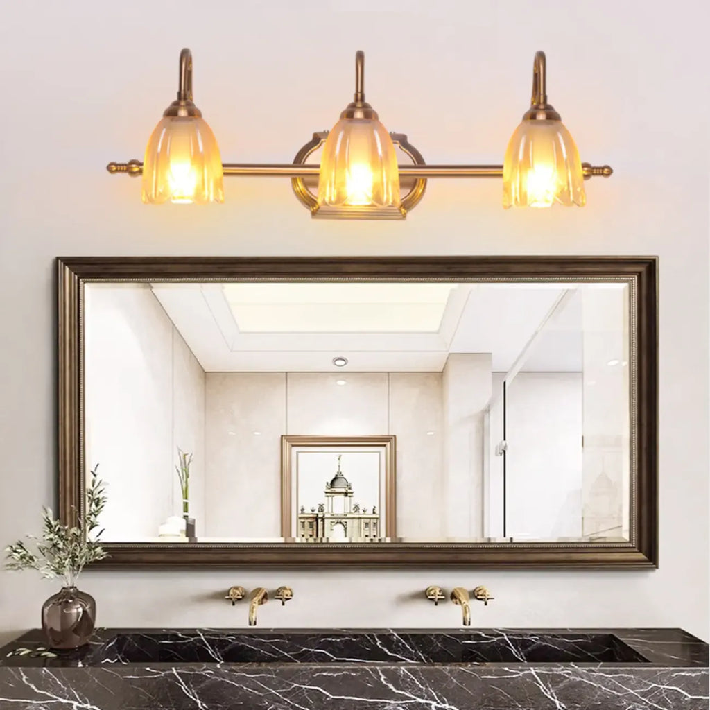 Applique murale géométrique moderne en laiton à 3 lumières pour salle de bain
