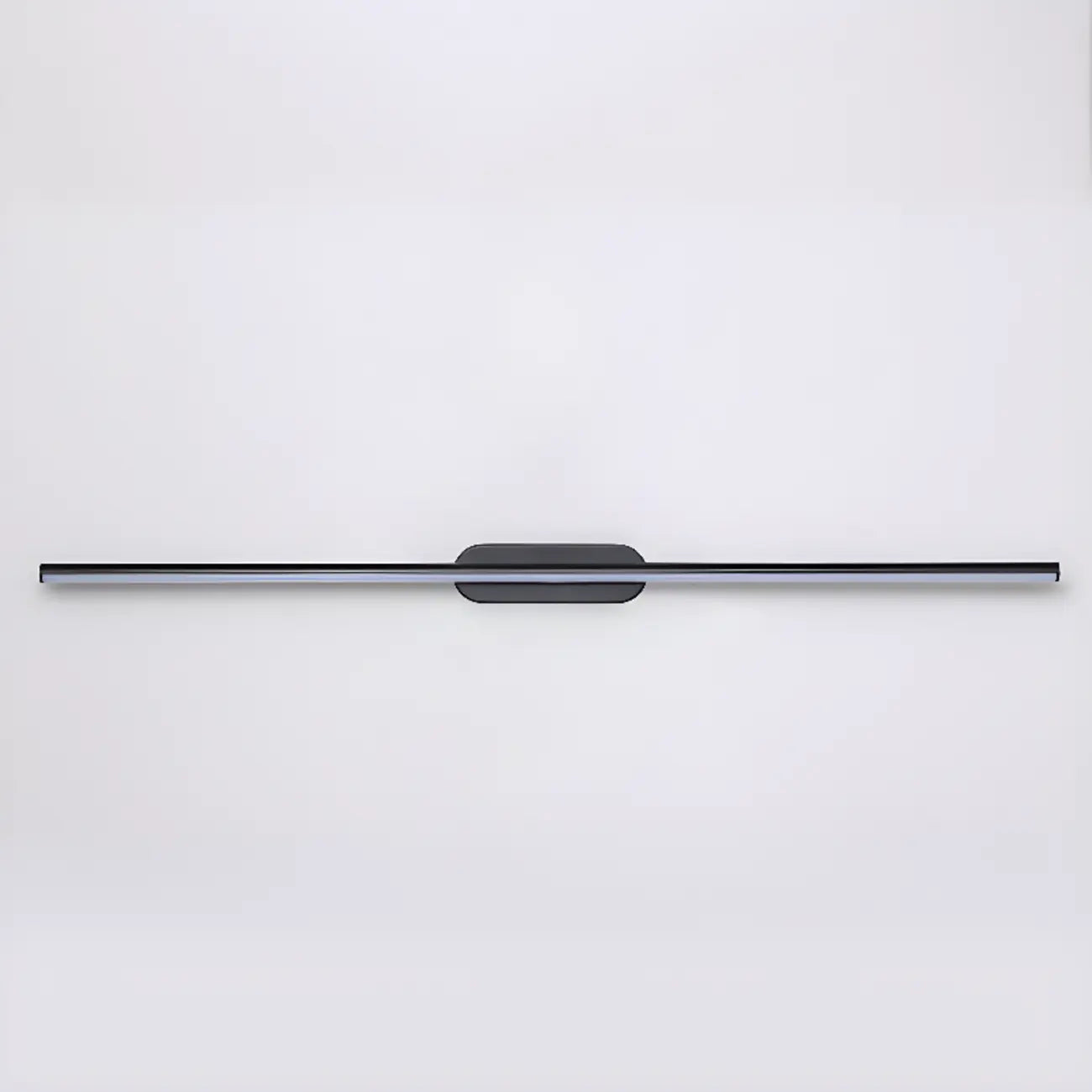 Luminaire de salle de bain LED minimaliste noir, fin et droit en métal, avec éclairage LED.