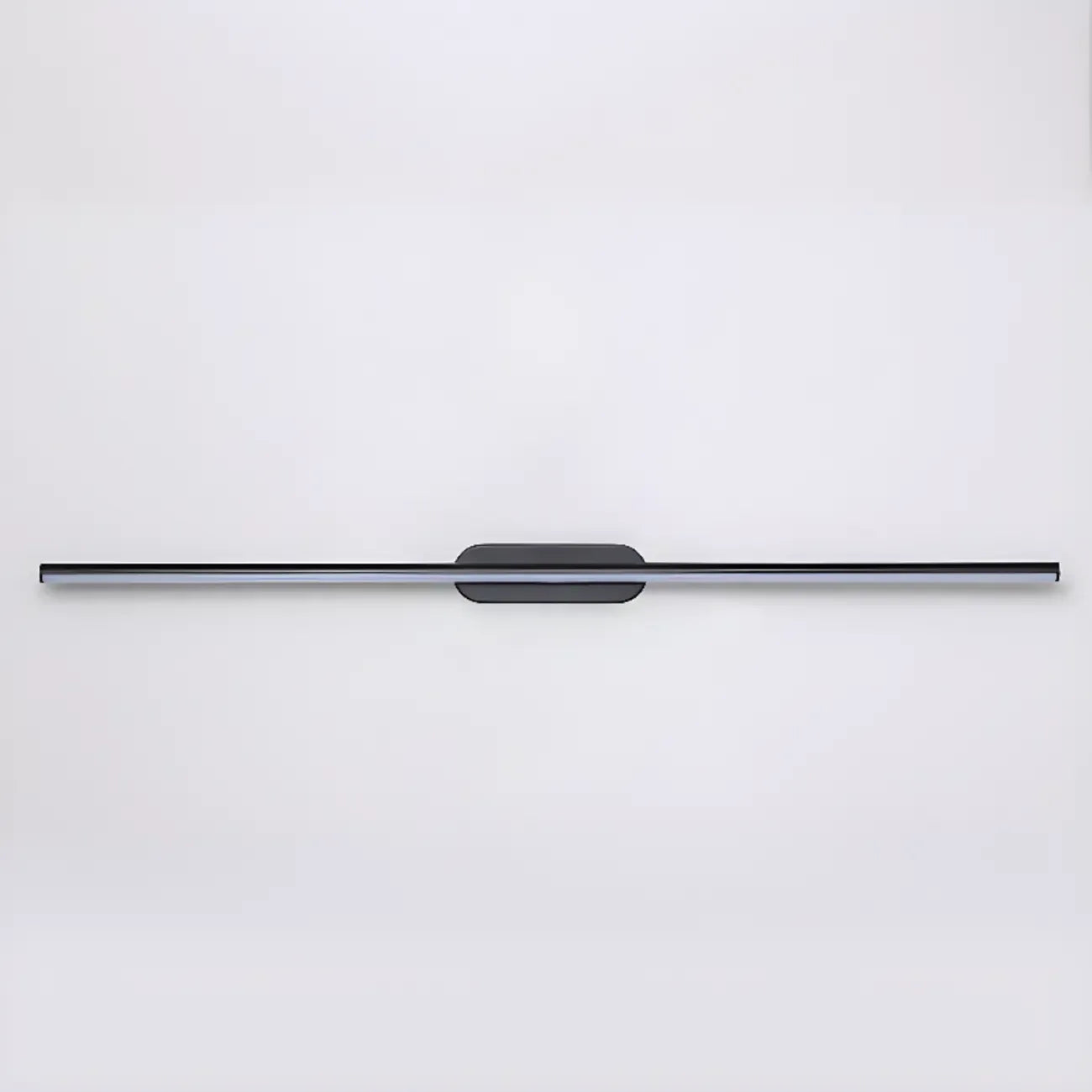 Luminaire de salle de bain LED minimaliste noir, fin et droit en métal, avec éclairage LED.
