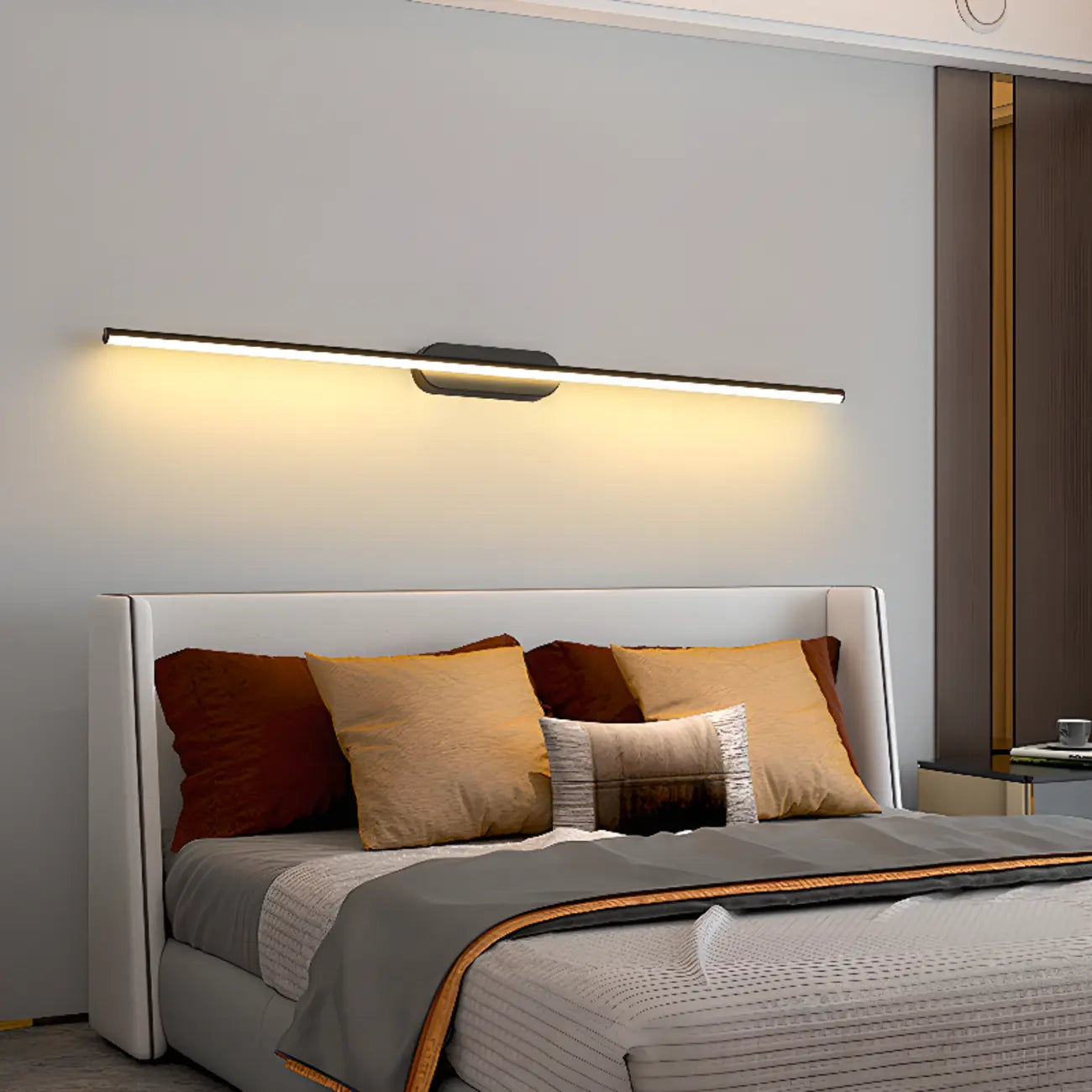 Luminaire de salle de bain LED minimaliste noir, fin et droit en métal, avec éclairage LED.