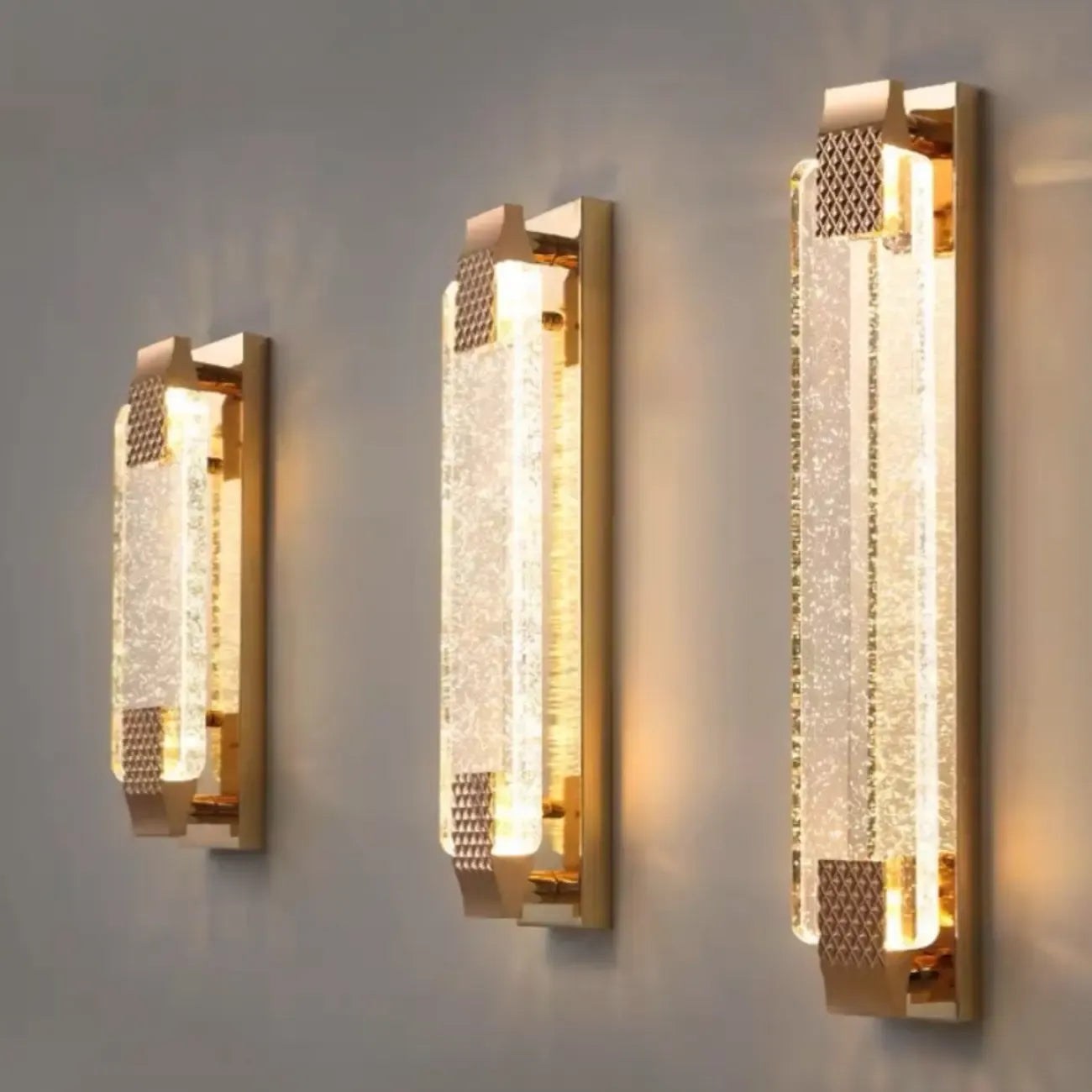 Applique murale LED rectangulaire glamour en cristal doré