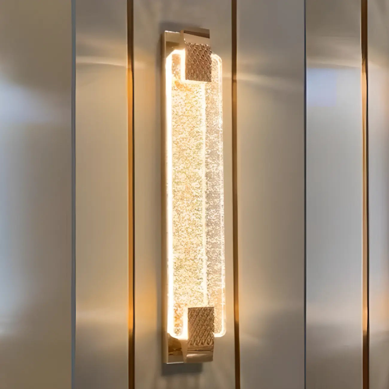 Applique murale LED rectangulaire glamour en cristal doré