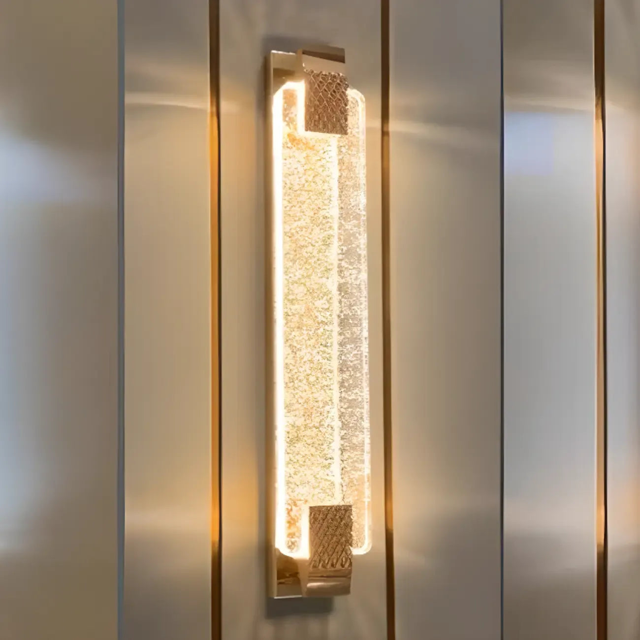 Applique murale LED rectangulaire glamour en cristal doré