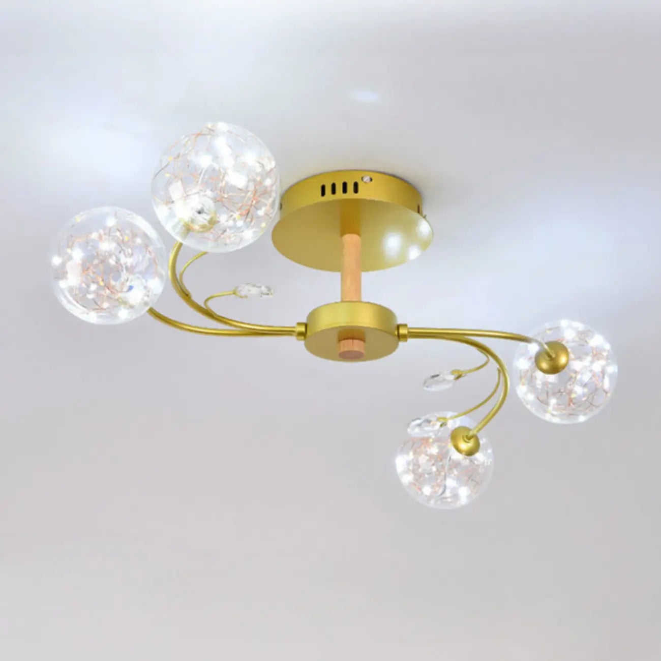 Plafonnier semi-encastré doré avec abat-jour en cristal et variateur à 3 niveaux