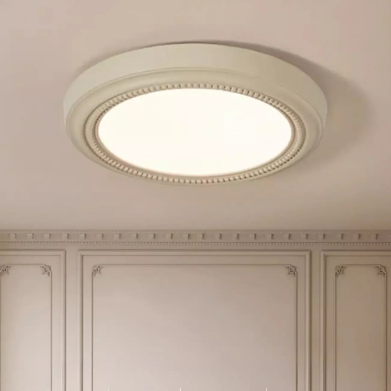 Plafonnier LED rond blanc élégant à intensité variable, encastré