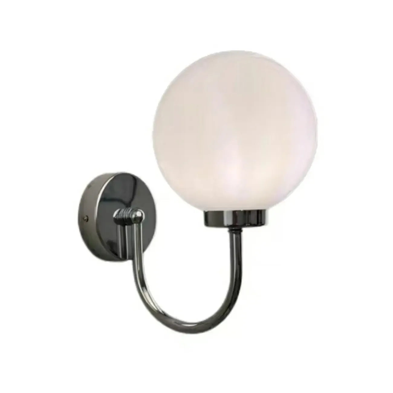 Applique murale globe avec finition chromée pour usage résidentiel