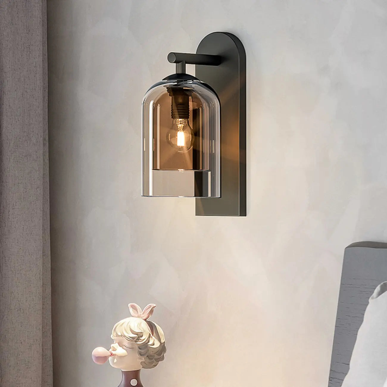 Applique murale d'ambiance en verre à double abat-jour et à une lumière