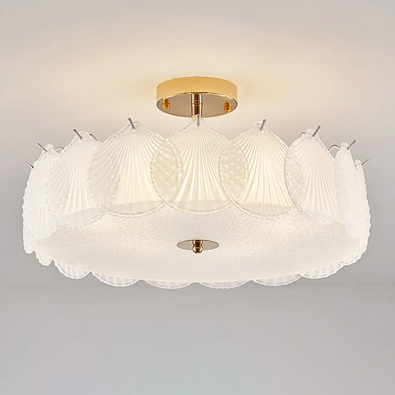 Plafonnier semi-encastré moderne et élégant en verre plume