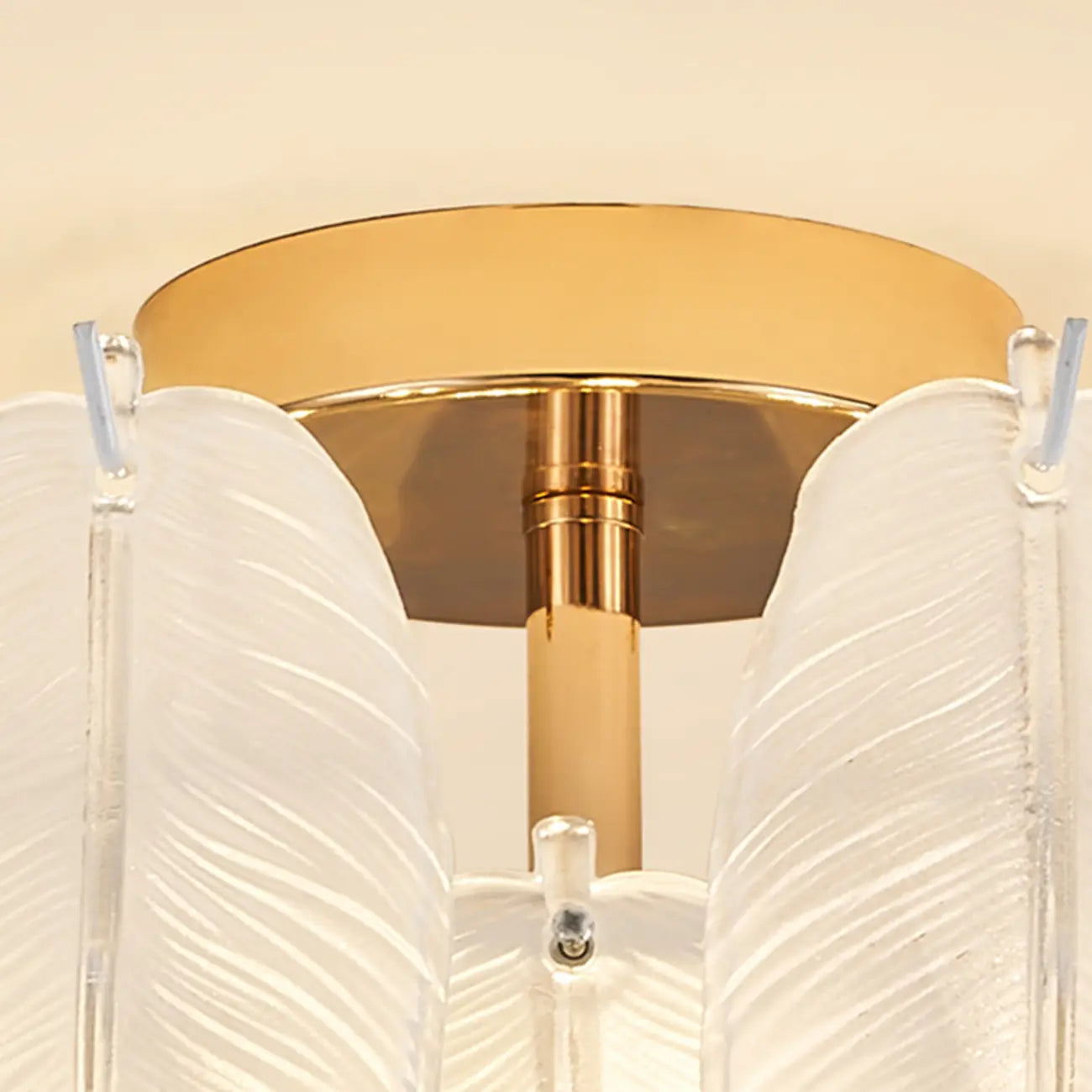 Plafonnier semi-encastré moderne et élégant en verre plume