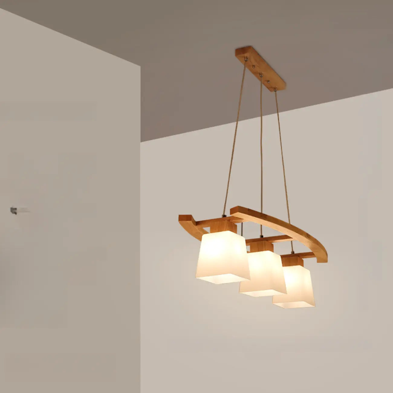 Suspension moderne à 3 lumières en bois et verre pour îlot de cuisine