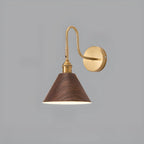 Applique murale moderne Mini Cone avec abat-jour en noyer