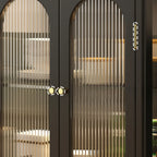 Armoire de rangement traditionnelle en bois noir cannelé et verre transparent