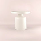 Table d'appoint ronde contemporaine en métal noir