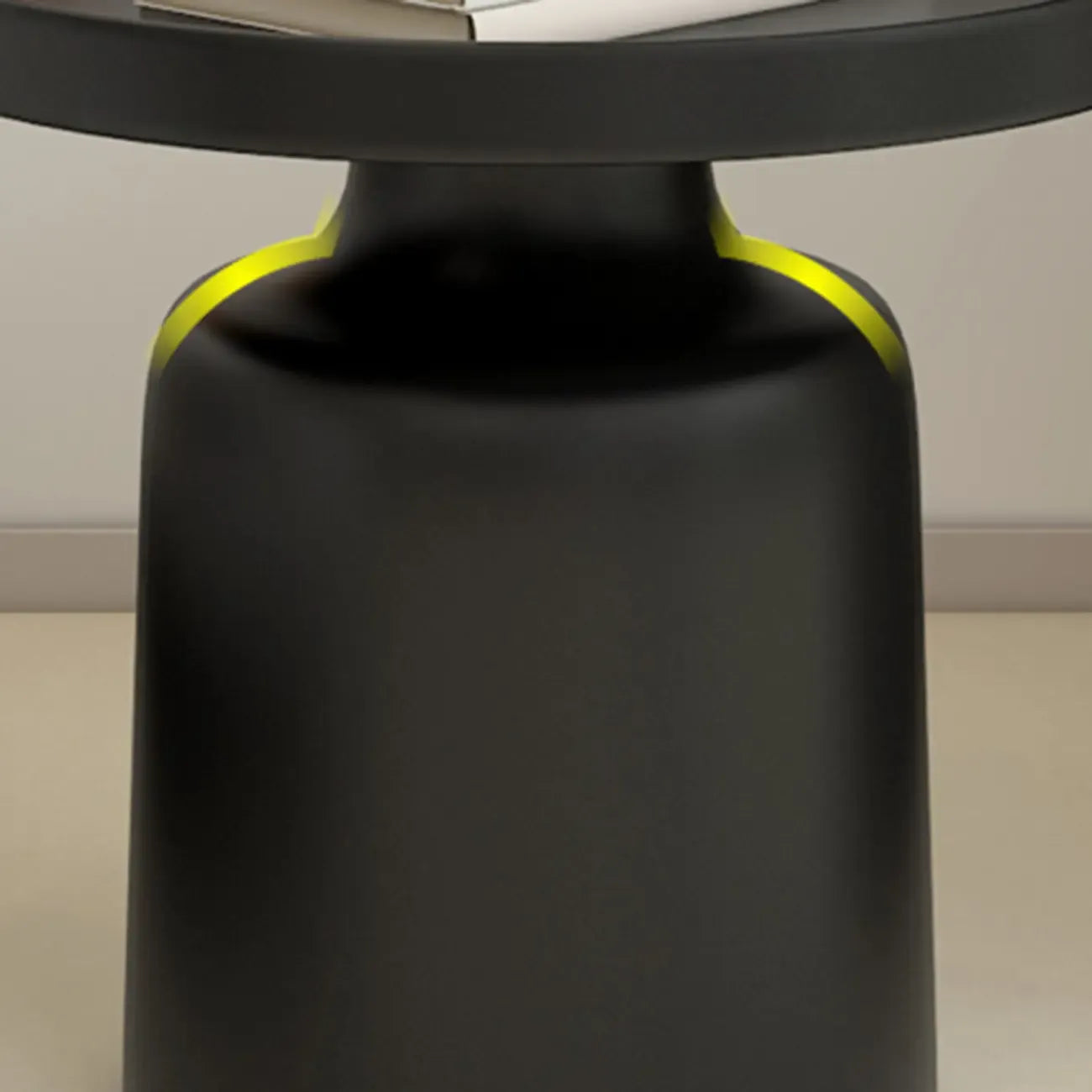 Table d'appoint ronde contemporaine en métal noir
