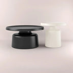 Table d'appoint ronde contemporaine en métal noir