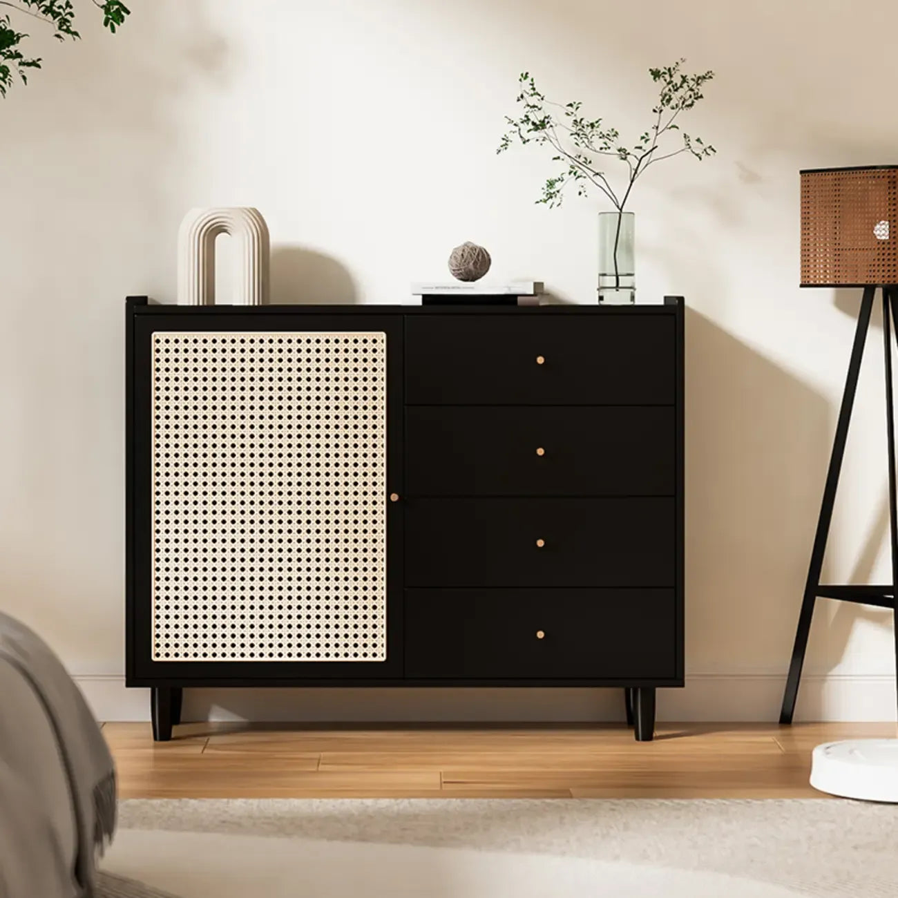 Armoire de rangement moderne en bois noir et rotin pour salon