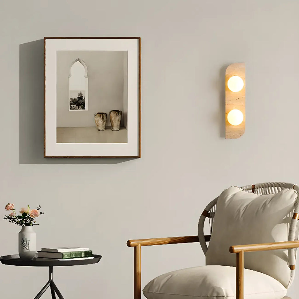Applique murale moderne en verre et pierre beige avec globe