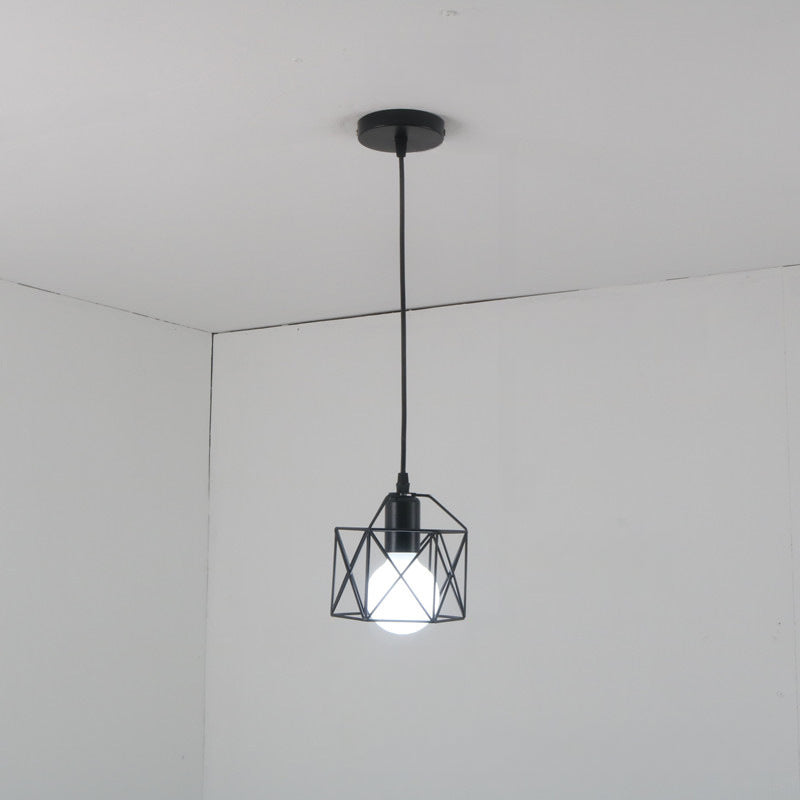 Suspension industrielle noire à 1/3 lumière pour îlot de cuisine