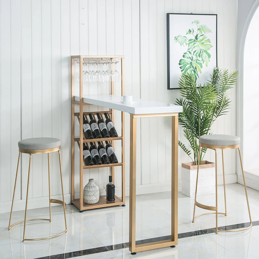 Tables de bar glamour blanches et dorées à 2 niveaux avec porte-verres à pied