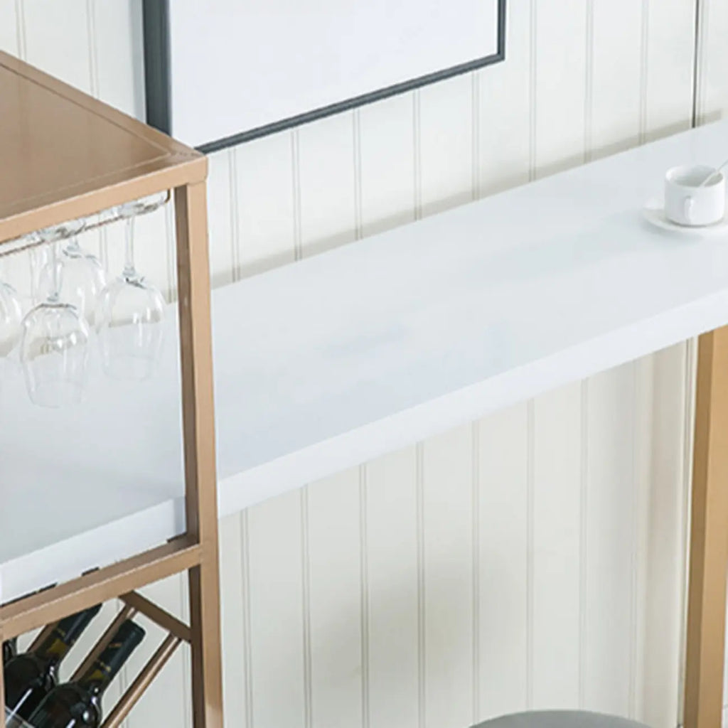 Tables de bar glamour blanches et dorées à 2 niveaux avec porte-verres à pied