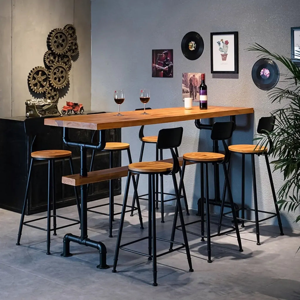 Tables de bar industrielles en bois brun avec plateau fixe et pieds en métal