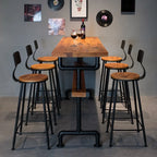 Tables de bar industrielles en bois brun avec plateau fixe et pieds en métal