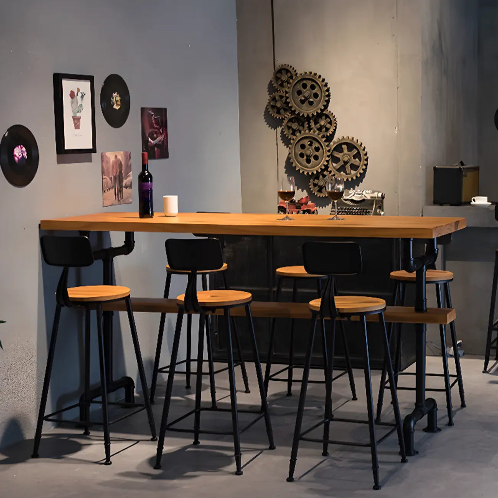 Tables de bar industrielles en bois brun avec plateau fixe et pieds en métal