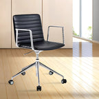 Chaise de bureau pivotante réglable en cuir noir et métal, moderne et élégante