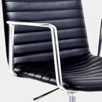 Chaise de bureau pivotante réglable en cuir noir et métal, moderne et élégante