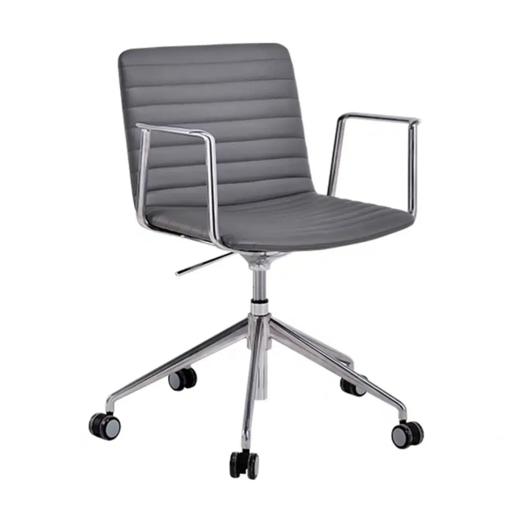 Chaise de bureau pivotante réglable en cuir noir et métal, moderne et élégante