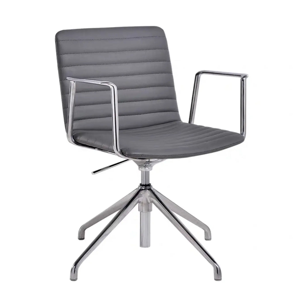 Chaise de bureau pivotante réglable en cuir noir et métal, moderne et élégante