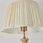 Lampadaire traditionnel en bois de 62 cm de haut avec abat-jour en tissu