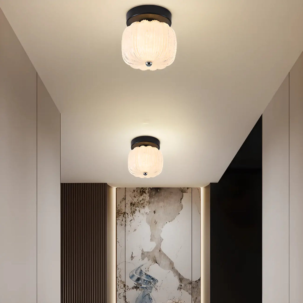 Plafonnier semi-encastré en forme de mini tambour pour couloir