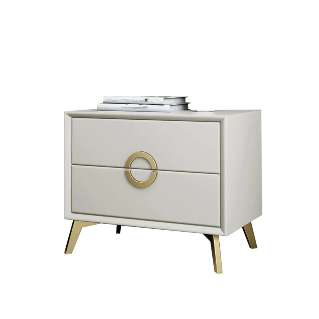 Table de chevet chic en cuir kaki avec détails dorés, à 2 tiroirs
