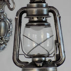 Applique murale d'extérieur industrielle avec abat-jour en verre argenté