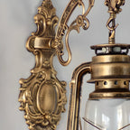 Applique murale d'extérieur industrielle avec abat-jour en verre argenté