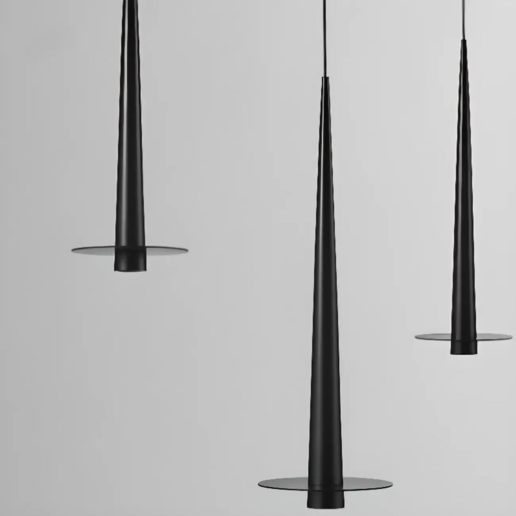 Suspension LED géométrique en métal noir avec abat-jour en aluminium