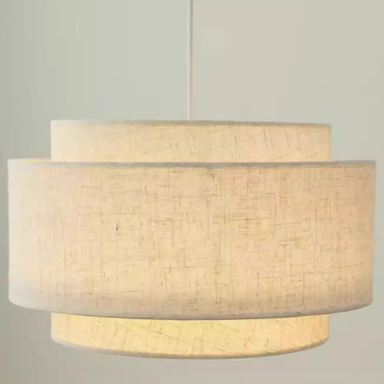 Suspension élégante en tissu beige à plusieurs couches pour salle à manger