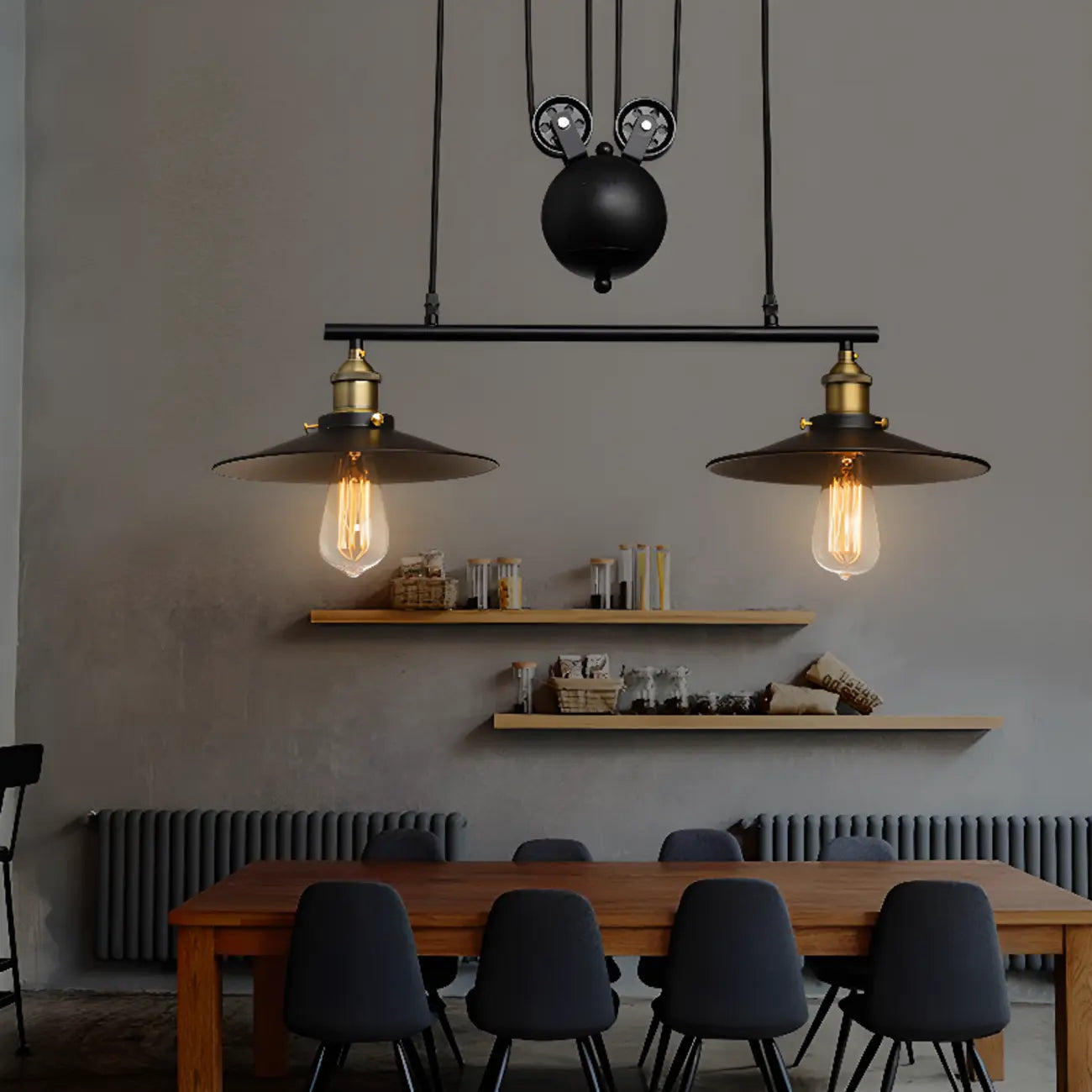 Suspension industrielle conique noire réglable pour îlot de cuisine
