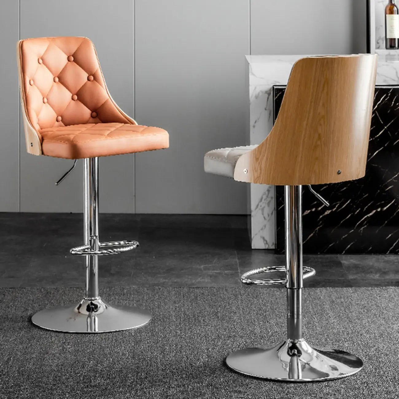 Tabouret de bar moderne réglable en cuir capitonné avec dossier haut