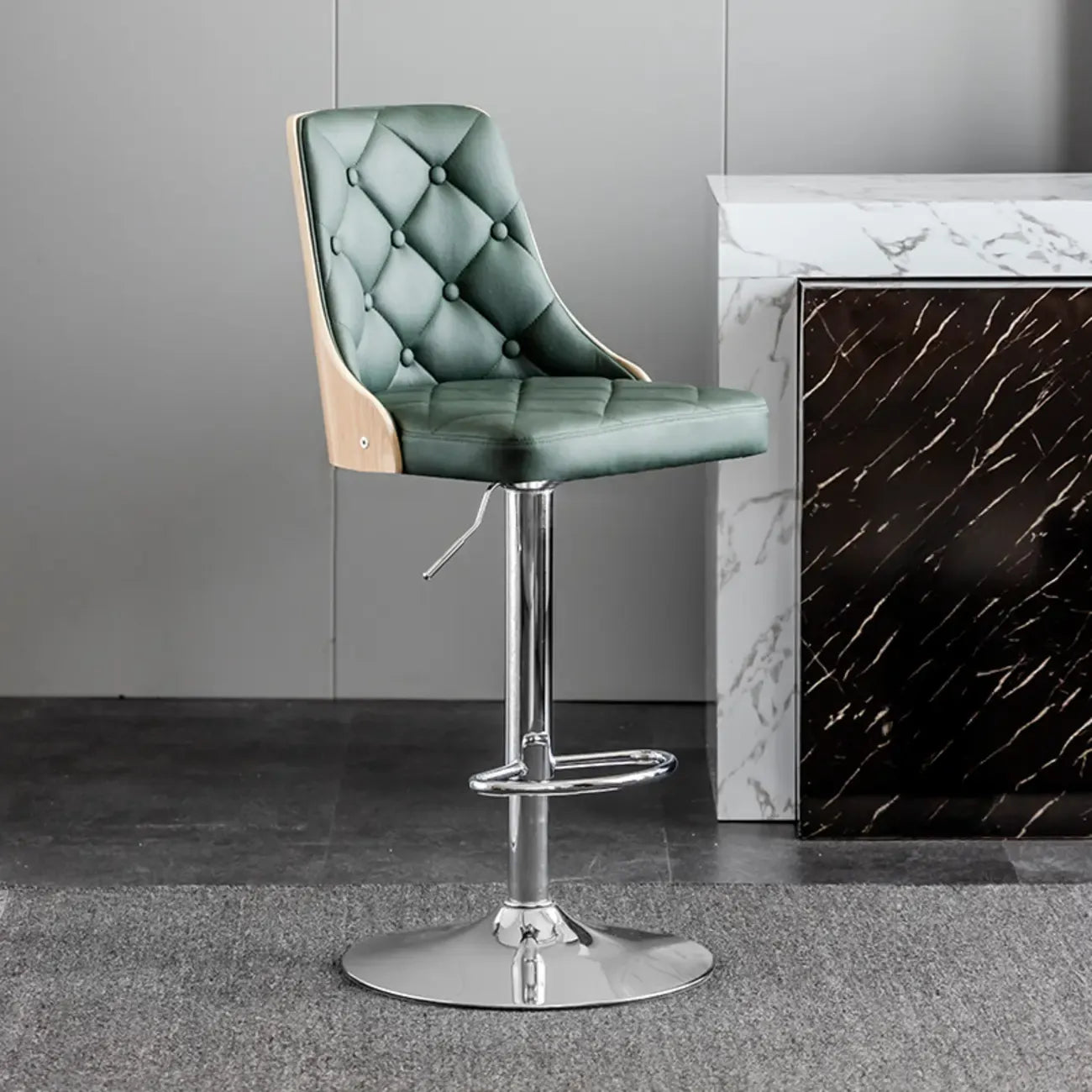 Tabouret de bar moderne réglable en cuir capitonné avec dossier haut