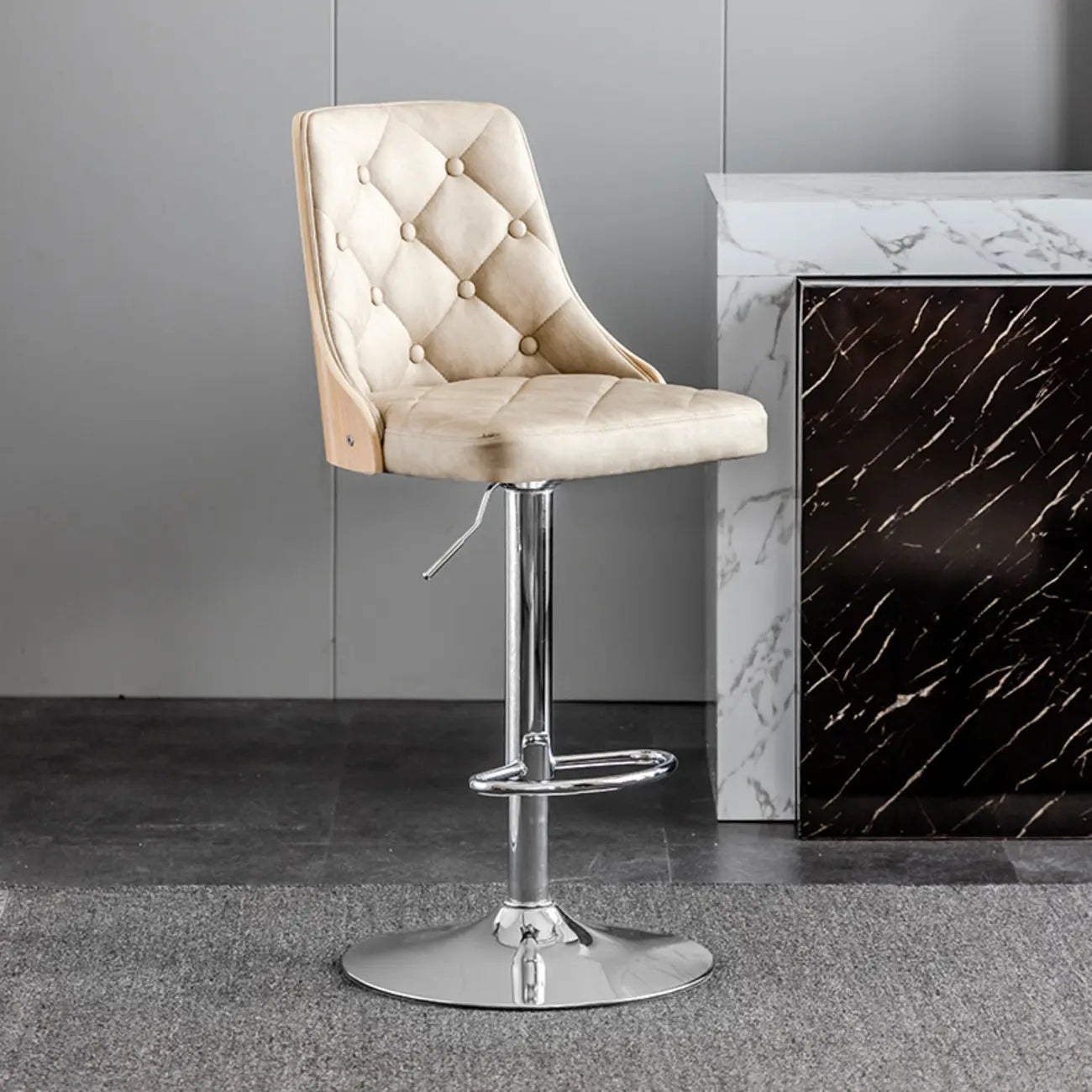 Tabouret de bar moderne réglable en cuir capitonné avec dossier haut