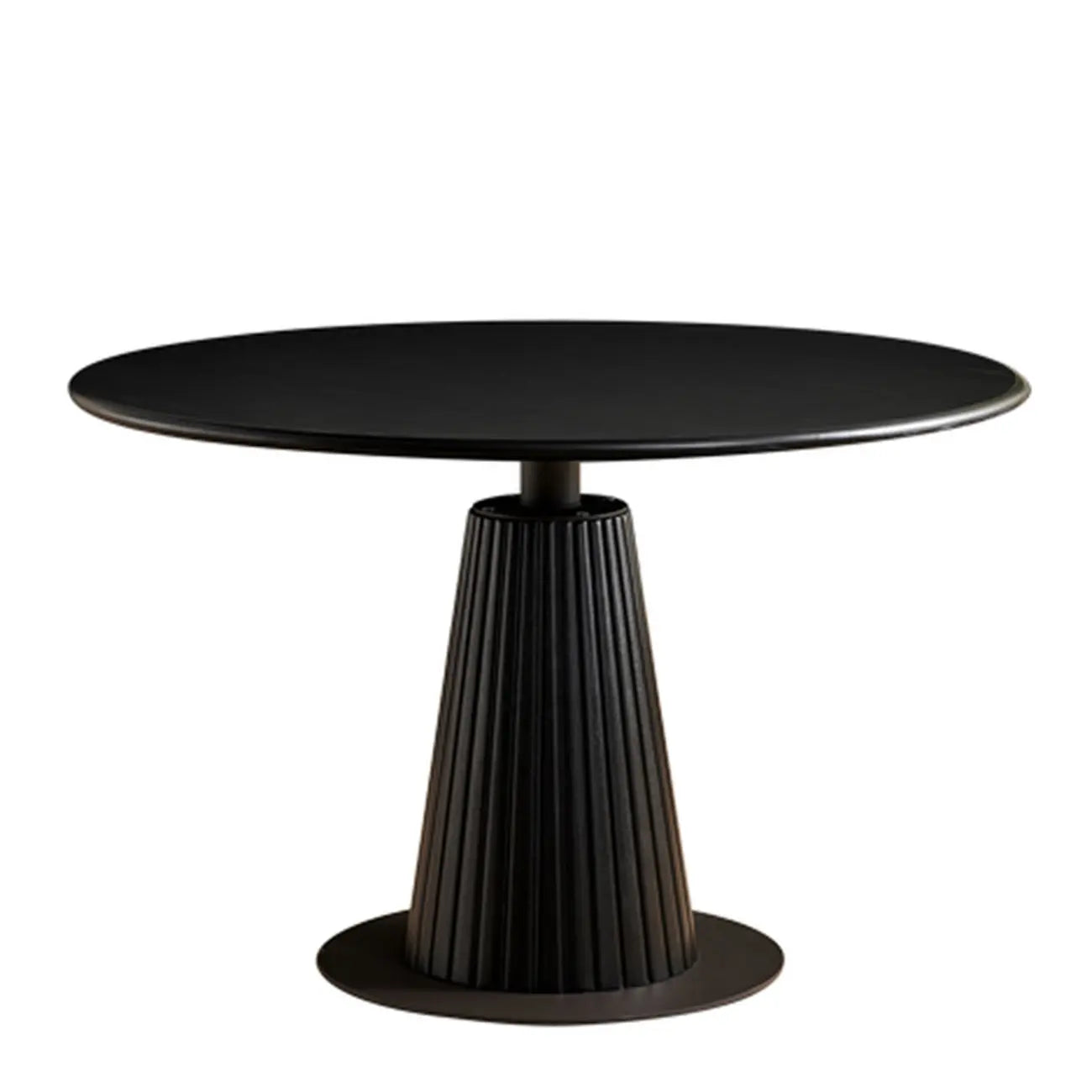 Table de salle à manger ronde en frêne naturel au style épuré