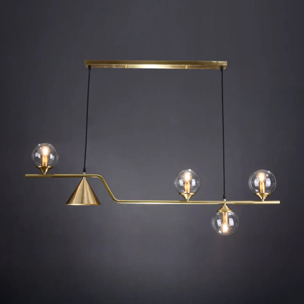 Salle à manger moderne avec suspension LED en laiton et verre pour îlot central